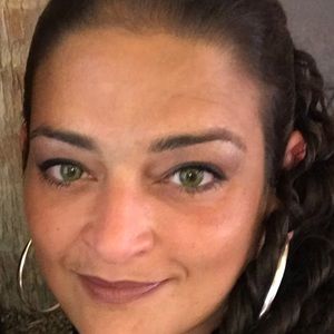 Meet your Posher, Ana